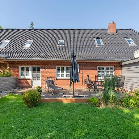 Kommodig Veer شقة